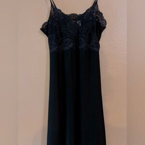 Urban Outfitters Sparkle and Fade Black Lacy Slip Dress Women’s Size Medium